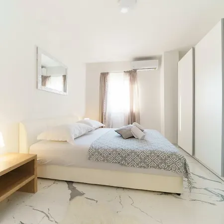Apartmani Carmen Bibinje Exterior photo