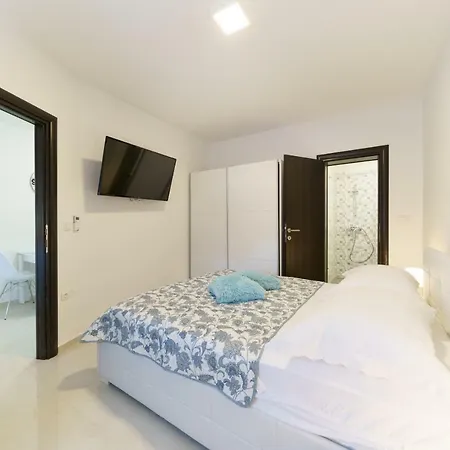 Apartmani Carmen Bibinje Exterior photo