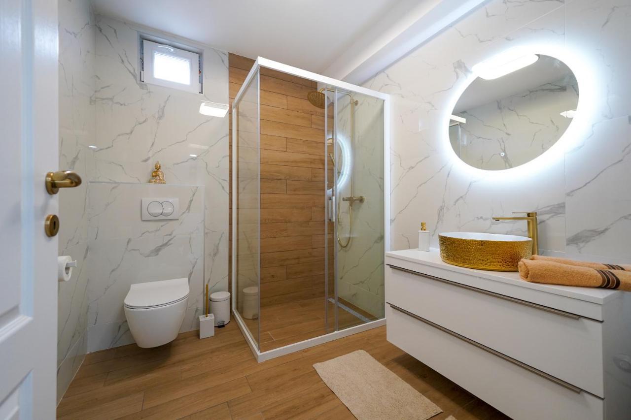 Carmen Apartment Bibinje