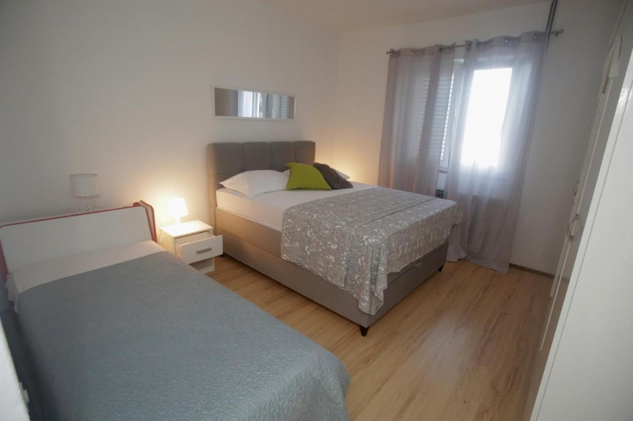Carmen Apartment
