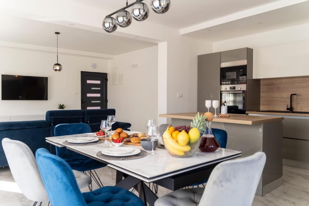 Apartment Carmen *