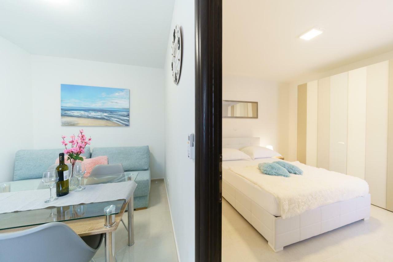 Carmen Apartment